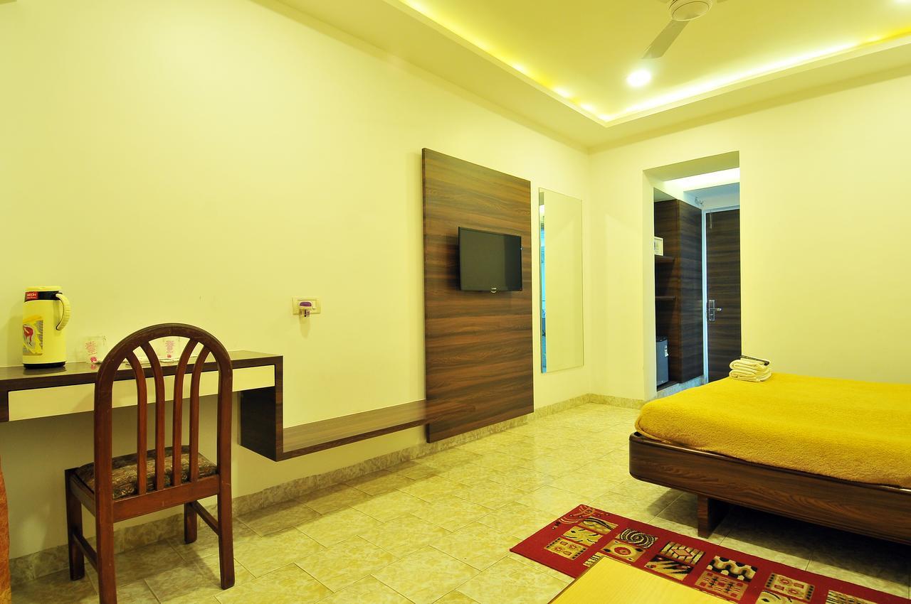 Sandy Resort Daman Esterno foto