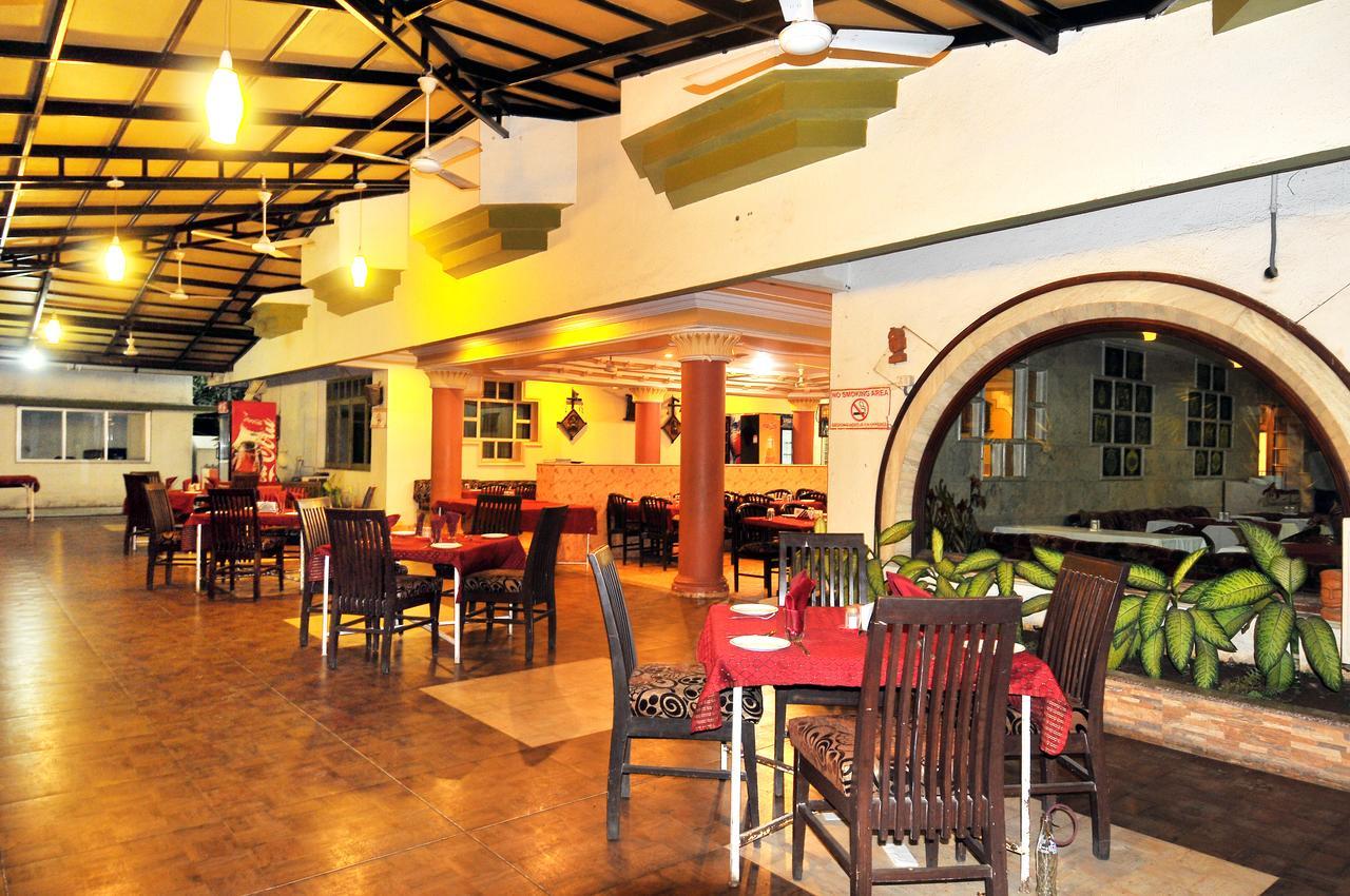 Sandy Resort Daman Esterno foto